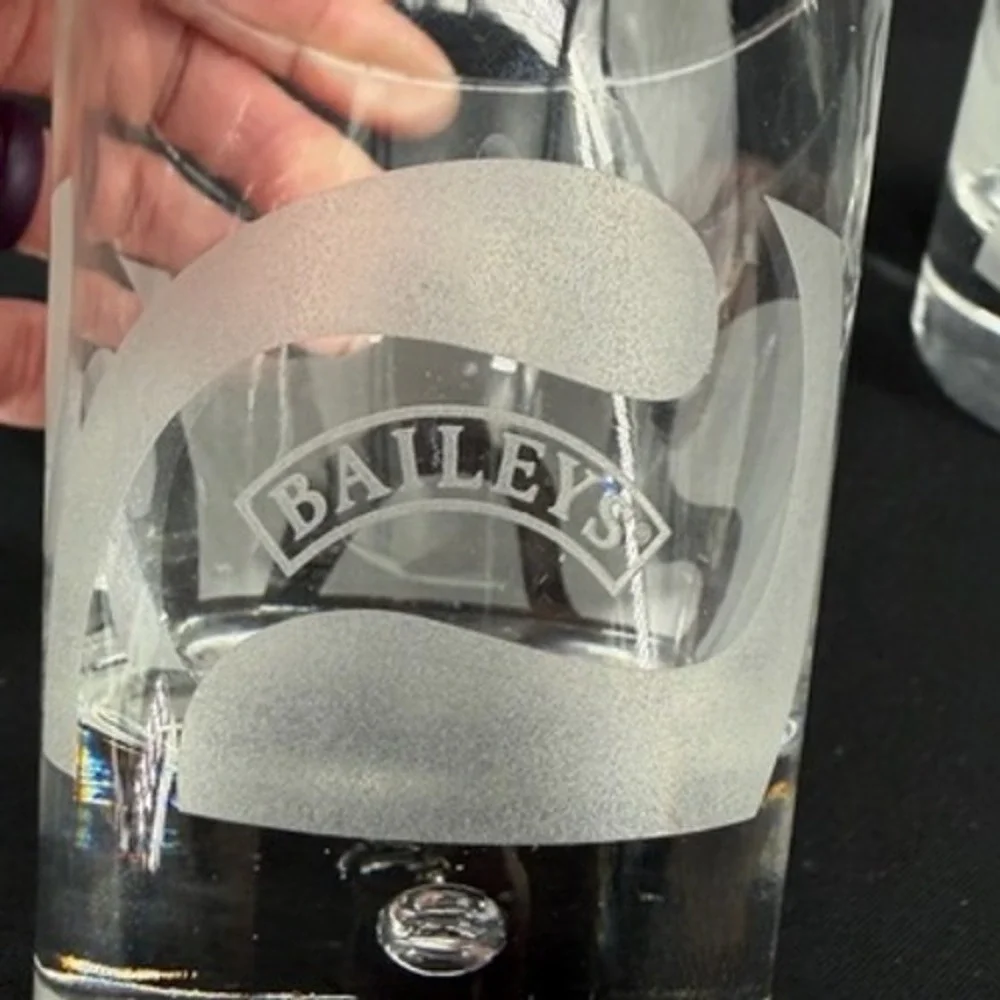 Baileys Irish Cream Frosted Swirl Rocks Glass Set of 2 Clear Barware Tumblers